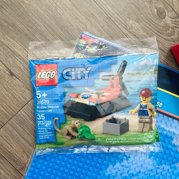 LEGO City And Build Block Bundle - Picture 2 of 5